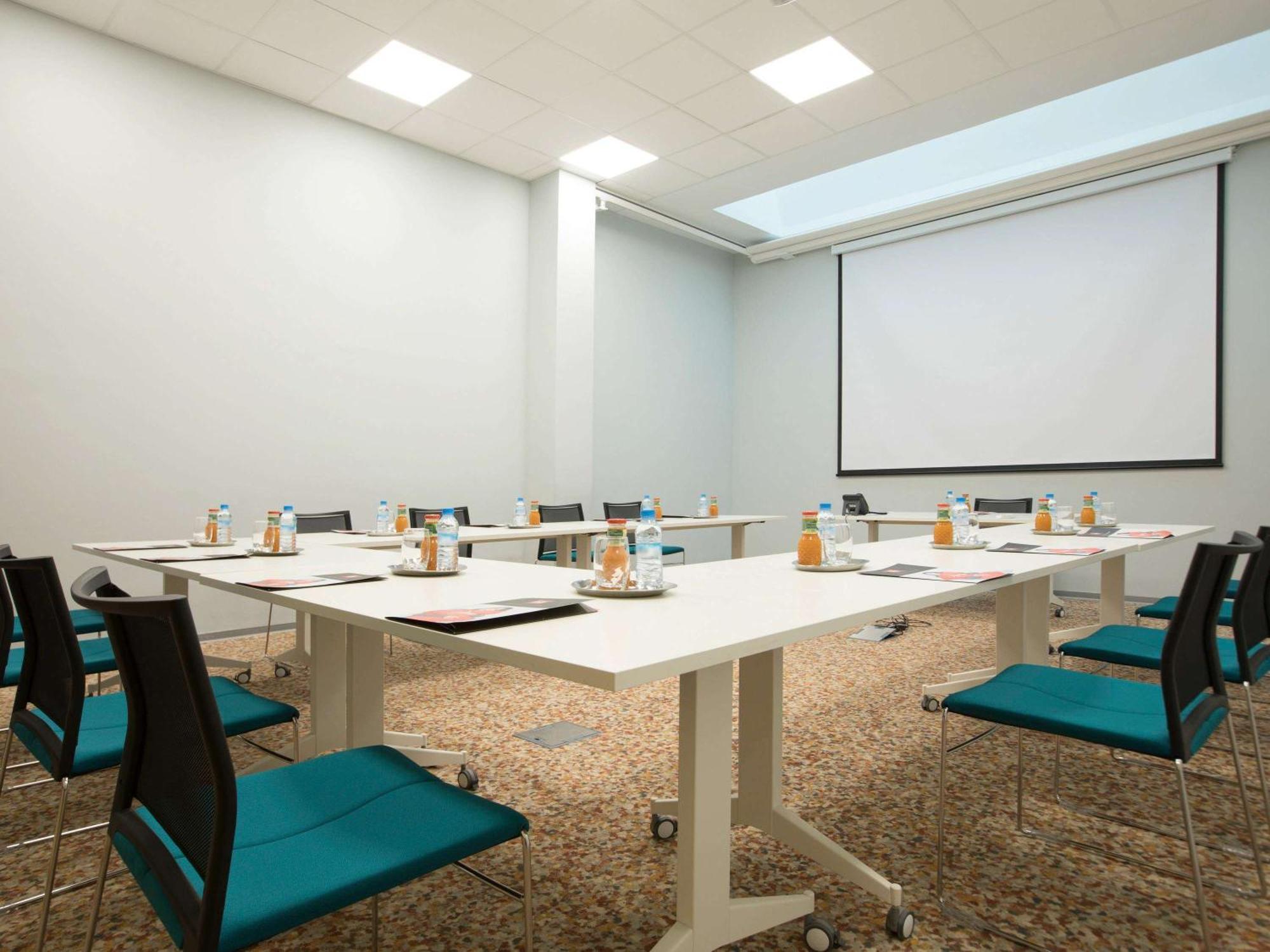 Ibis Abdelmoumen Casa Centre Hotell Casablanca Exteriör bild